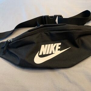 Nike cross body